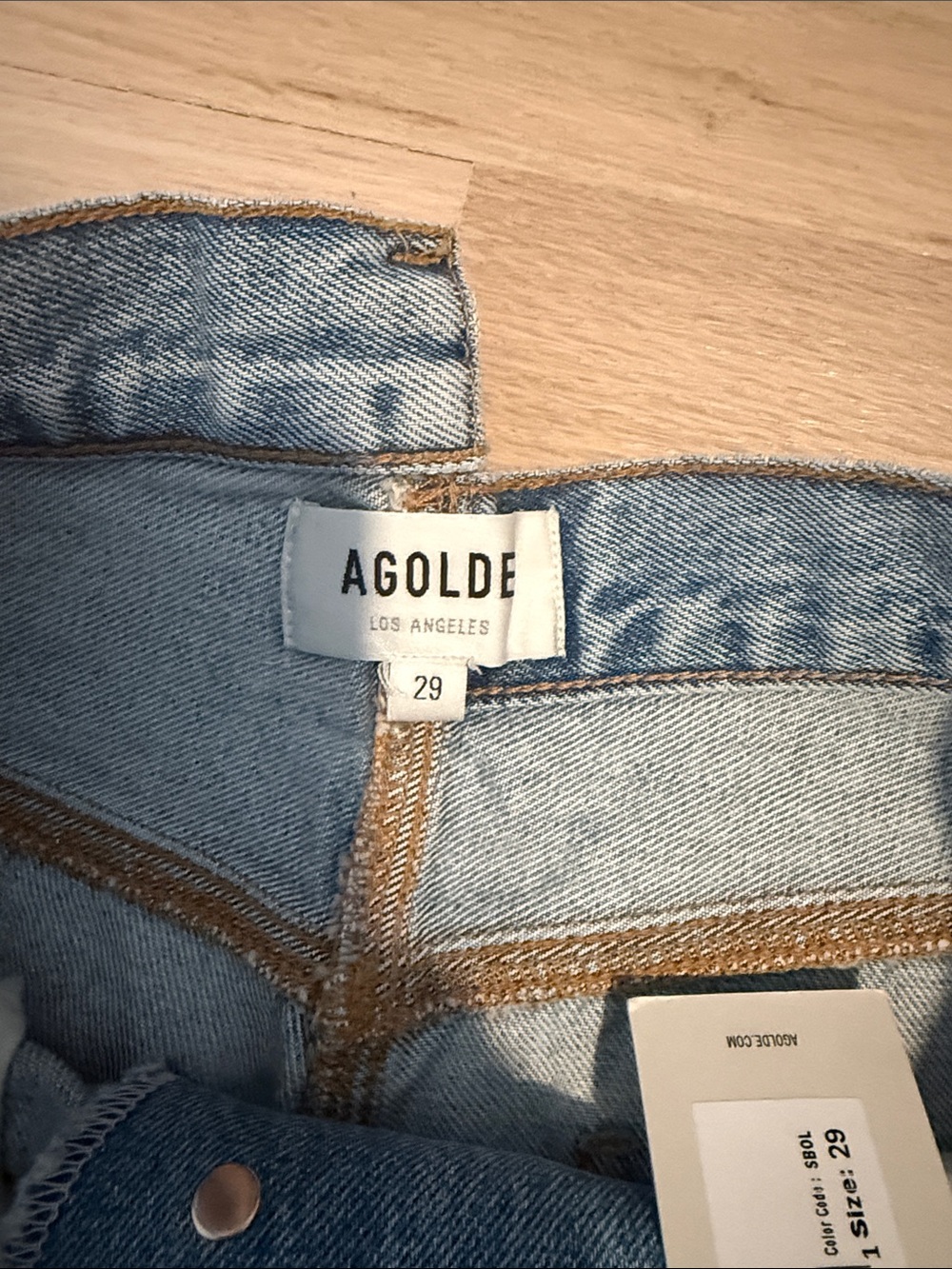 Agolde Light Wash Frayed Hem Denim Shorts - Picture 4 of 4